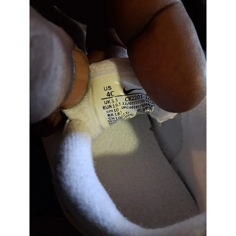 Nike Force 1 Crib Triple White Leather Sneakers CK2201-100 Size 4C Kids